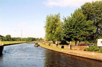 Broad Cut, Wakefield on the Calder & Hebble Navigation