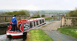 Burnley on the Leeds & Liverpool Canal