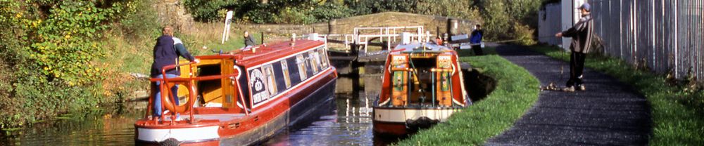 Weekend boating holiday to Huddersfield